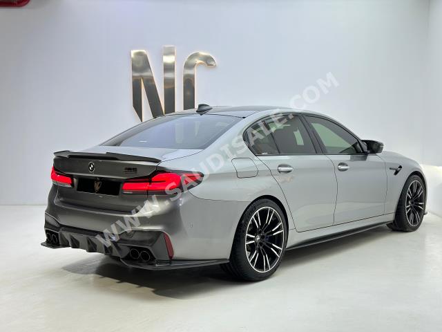 2018 بي ام دبليو الفئة ام إم 5