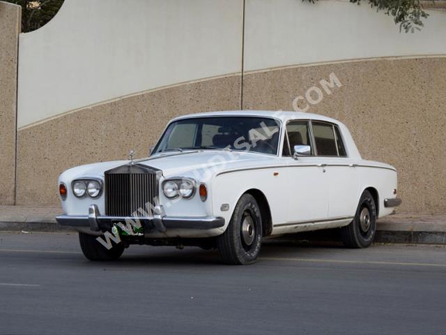 1975 رولز رويس كورنيش