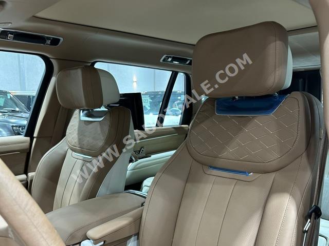 2023 لاند روفر رينج روفر اس في اوتوبيوغرافي