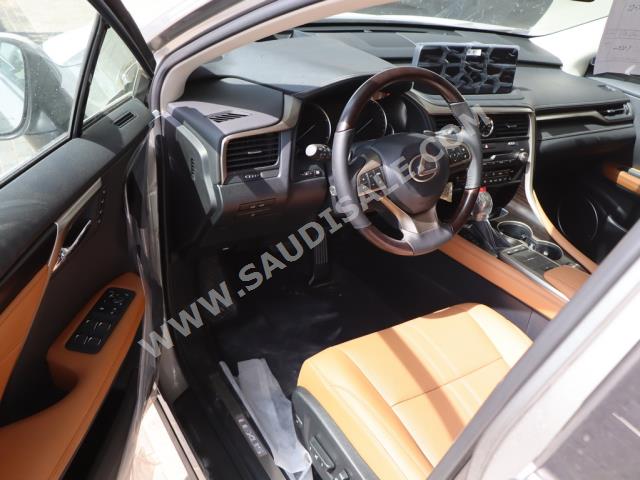 2022 لكزس أر إكس 450 هابرد