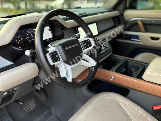 2020 لاند روفر ديفيندر اتش اس اي