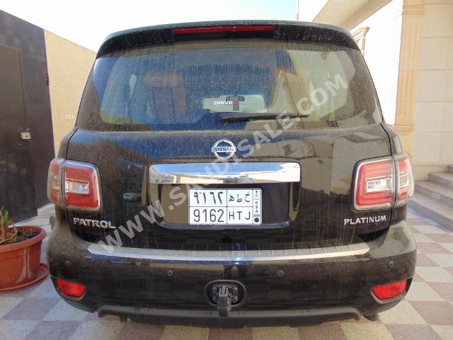 2014 نيسان باترول بلاتينيوم