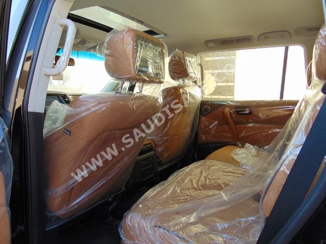 2014 نيسان باترول بلاتينيوم