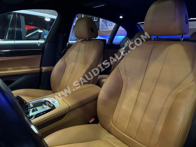2019 BMW 7 Series 740Li