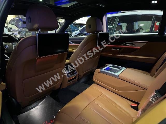 2019 BMW 7 Series 740Li