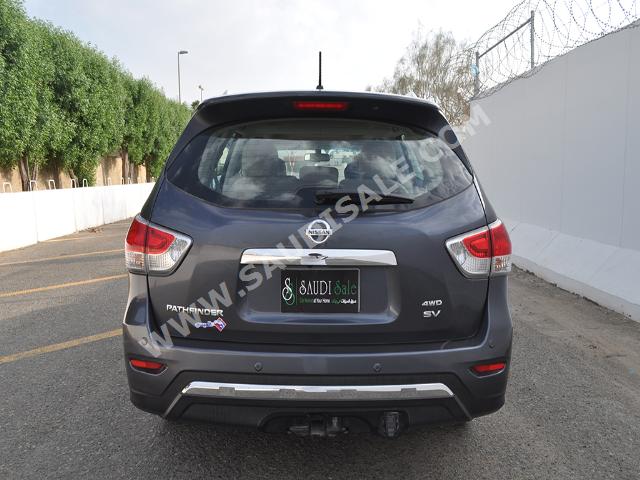 2014 نيسان باثفايندر