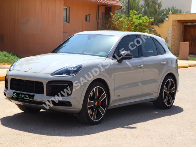 2022 بورش كايين جي تي اس