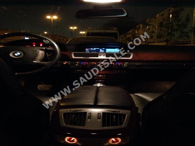 2004 بي ام دبليو الفئة السابعة 735 إل أي