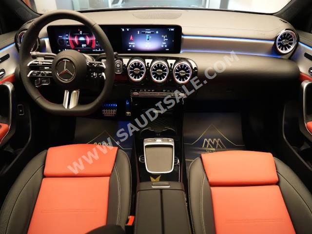 2023 مرسيدس - بنز أي 200