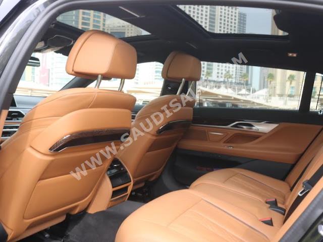 2022 بي ام دبليو الفئة السابعة 730 إل أي