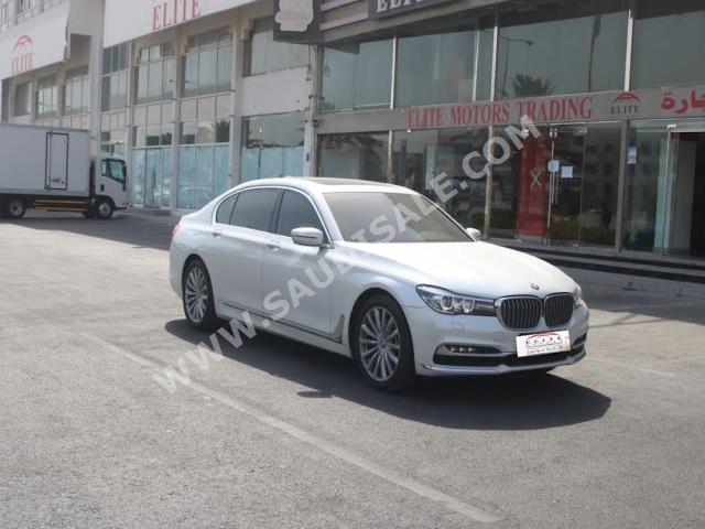 2022 بي ام دبليو الفئة السابعة 730 إل أي