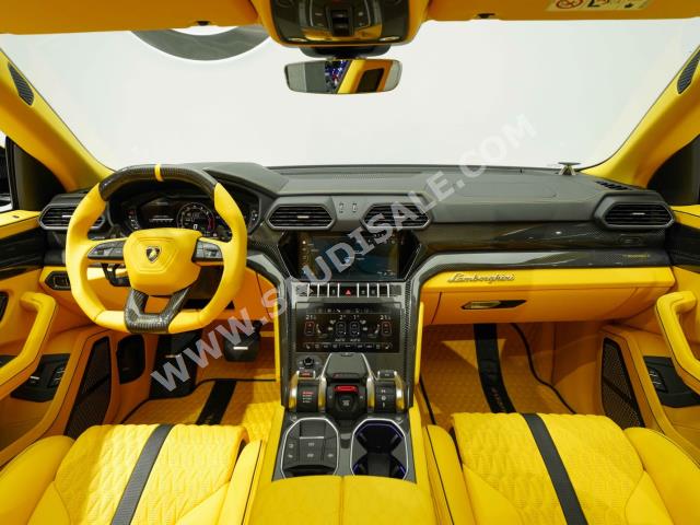 2022 لمبرجيني اوروس