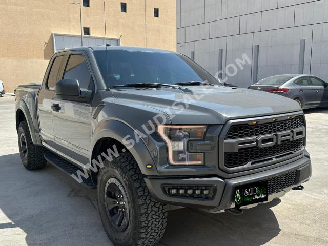 2018 فورد اف 150 رابتور