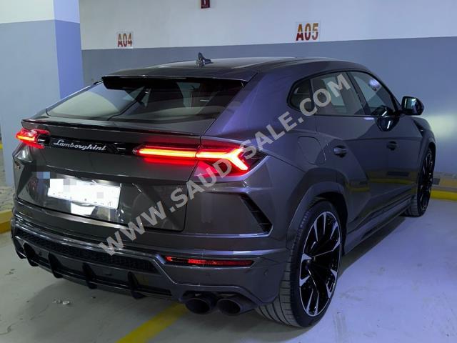 2021 لمبرجيني اوروس