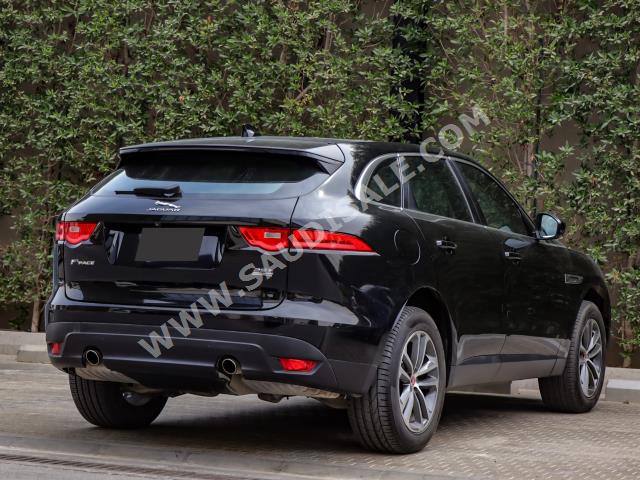 2019 جاكوار اف-بيس