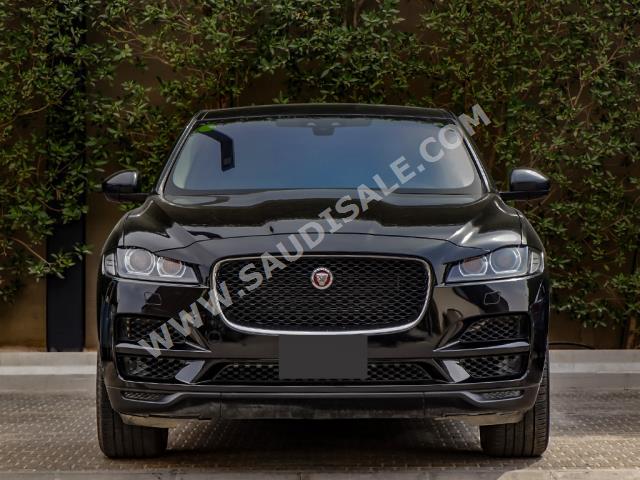 2019 جاكوار اف-بيس