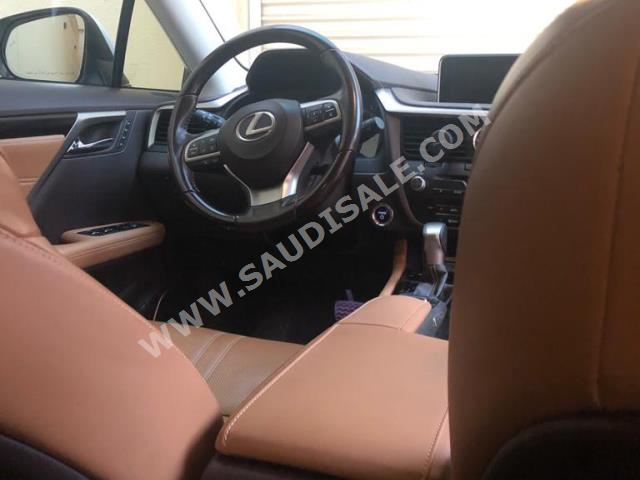 2016 لكزس أر إكس 450 هايبرد