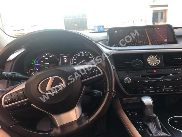 2016 لكزس أر إكس 450 هايبرد