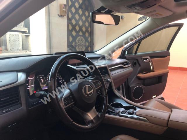 2016 لكزس أر إكس 450 هايبرد