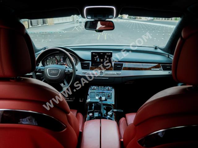 2014 اودي اس 8