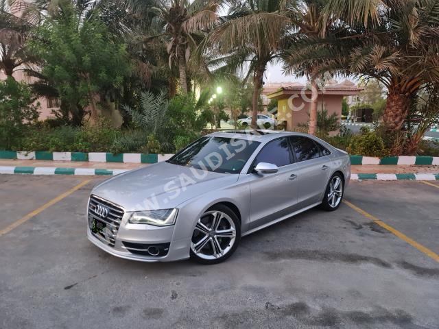 2014 اودي اس 8