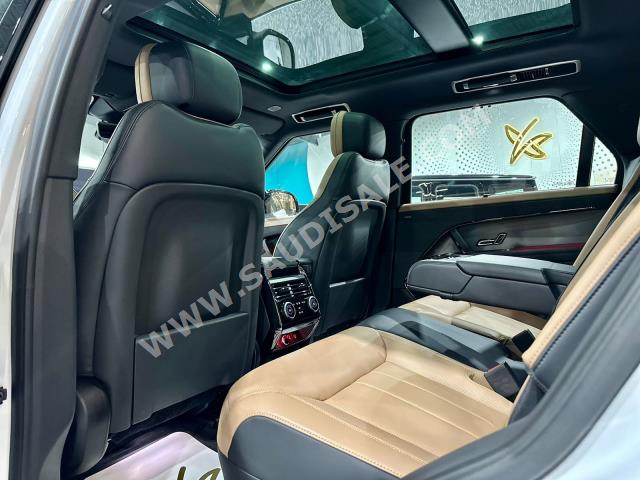 2023 لاند روفر رينج روفر سبورت اتش اس اي