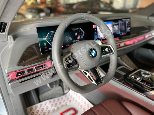 2023 بي ام دبليو الفئة السابعة 760أي