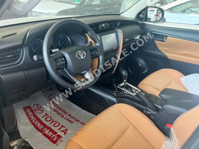 2023 Toyota Fortuner