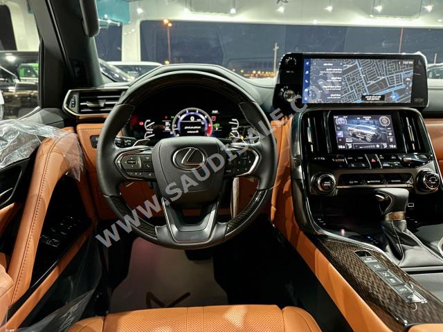 2023 لكزس إل إكس 600 في أي بي