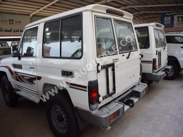 2019 تويوتا لاند كروزر ربع