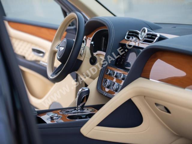 2021 بنتلي بنتايجا