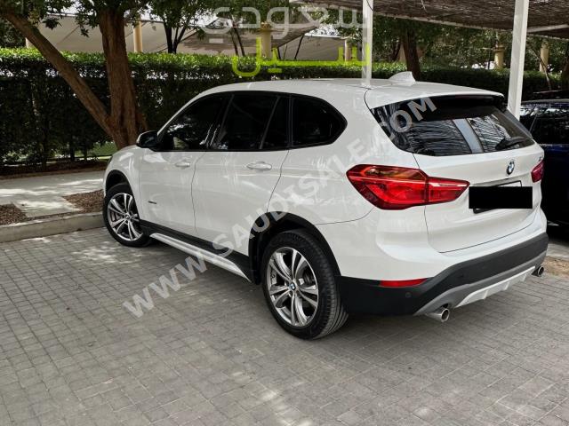 2018 بي ام دبليو الفئة اكس 1