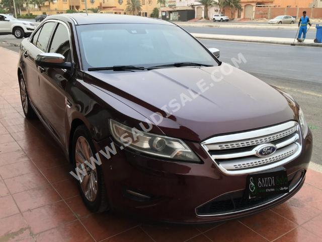 2010 Ford Taurus Limited