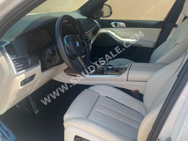 2020 بي ام دبليو الفئة اكس 7