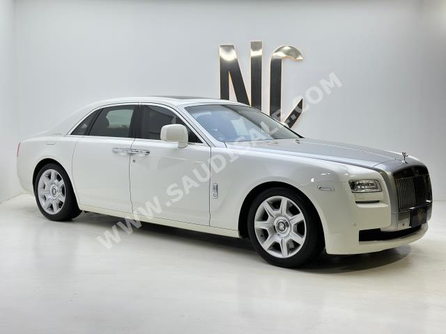 2010 رولز رويس قوست