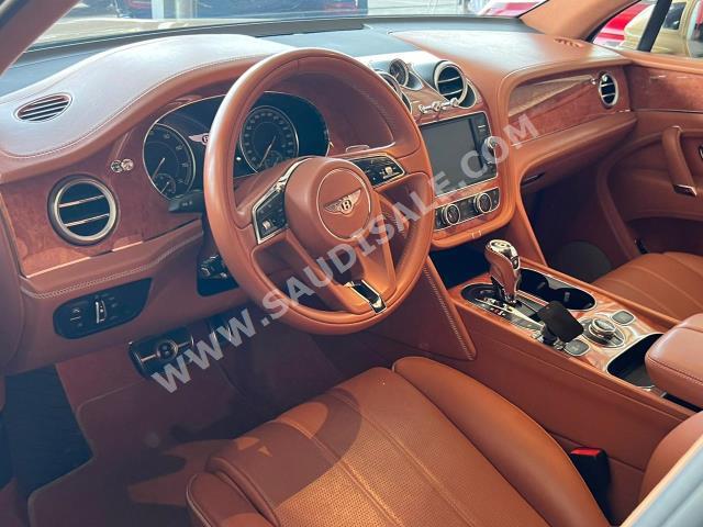 2019 بنتلي بنتايجا