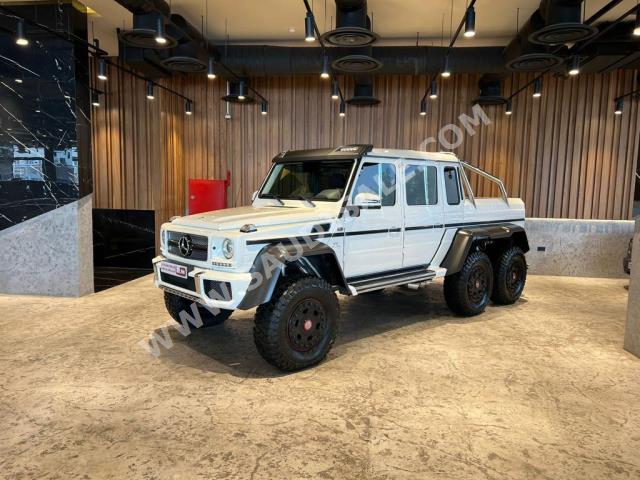 2015 مرسيدس - بنز جي 63 أي إم جي 6×6