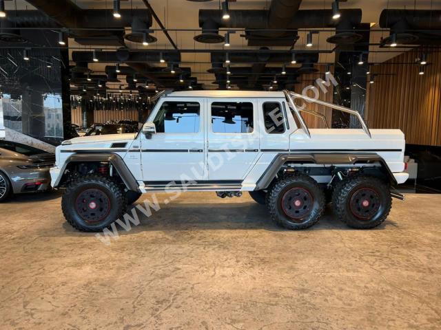 2015 مرسيدس - بنز جي 63 أي إم جي 6×6