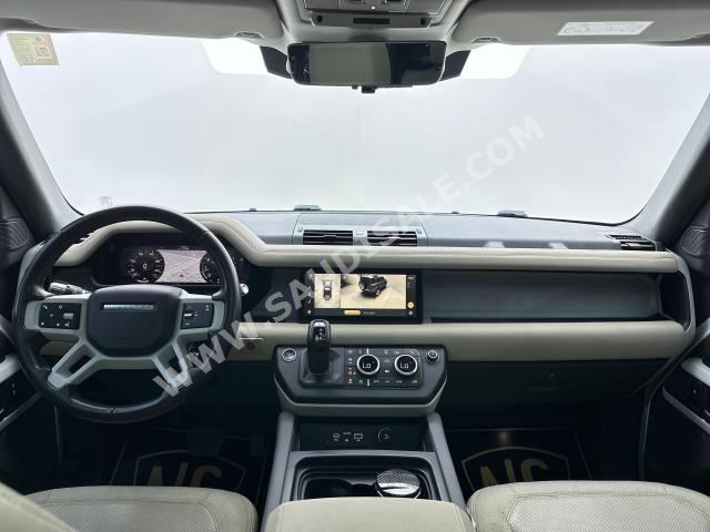 2020 لاند روفر ديفيندر اتش اس اي