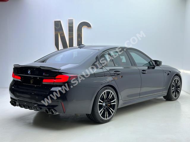 2018 بي ام دبليو الفئة ام إم 5 كومبيتيشن