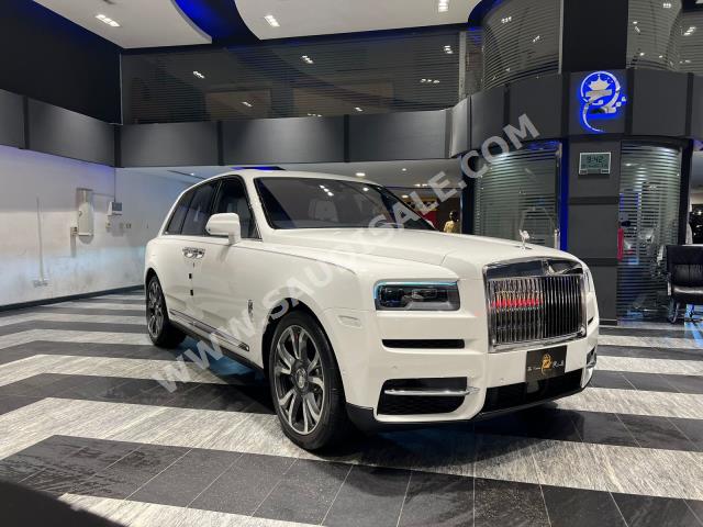 2024 رولز رويس كولينان سلفر بادج