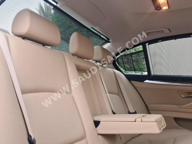 2016 بي ام دبليو الفئة الخامسة 520 أي