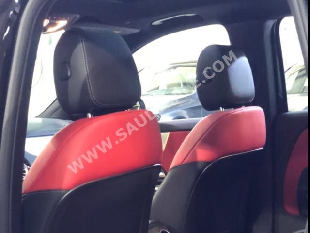 2023 مرسيدس - بنز جي إل أي 200