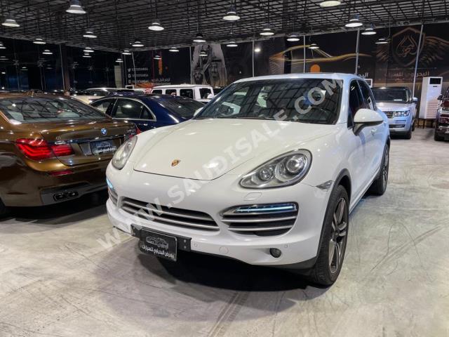 2014 بورش كايين اس