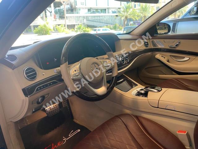 2018 مرسيدس - بنز إس 560 أي إم جي