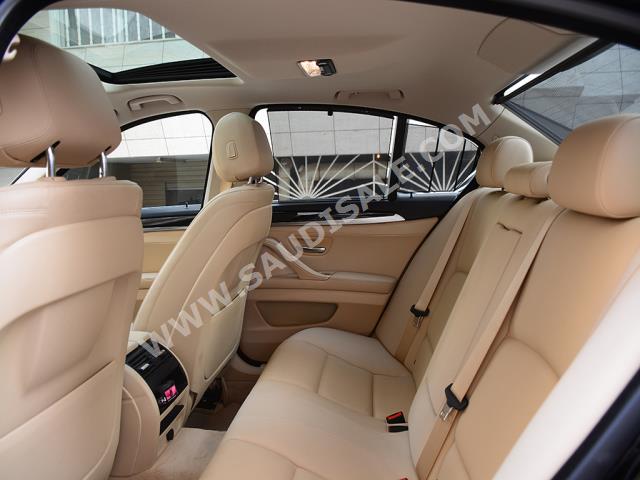 2014 BMW 5 Series 520i