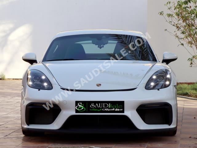 2020 Porsche Cayman GT4
