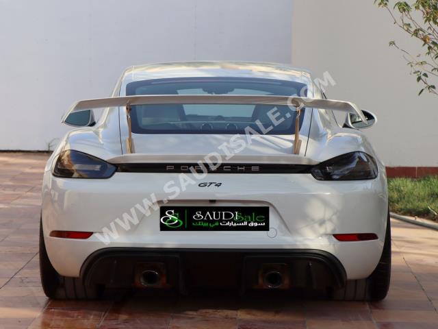 2020 Porsche Cayman GT4