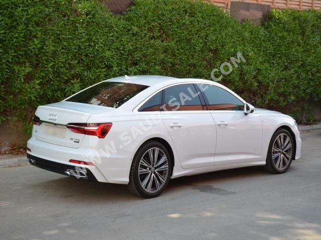 2019 اودي اي 6 اس لاين