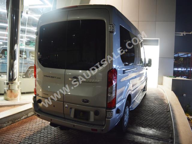 2016 Ford Transit Van 330L